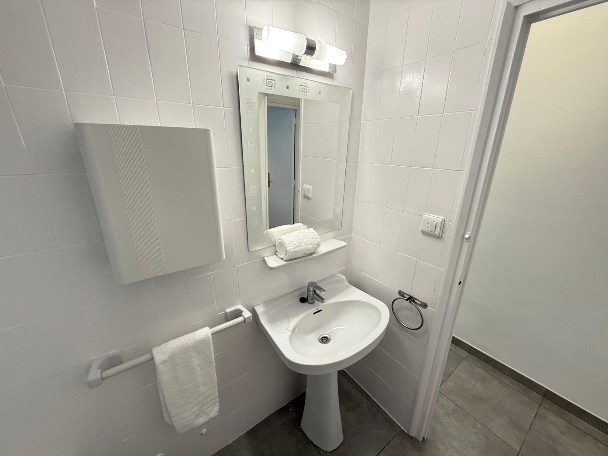 Agi Macia Centro Apartment Росес Екстериор снимка