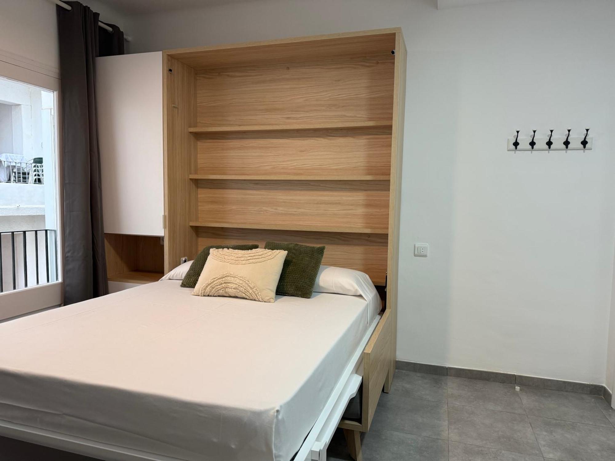 Agi Macia Centro Apartment Росес Екстериор снимка
