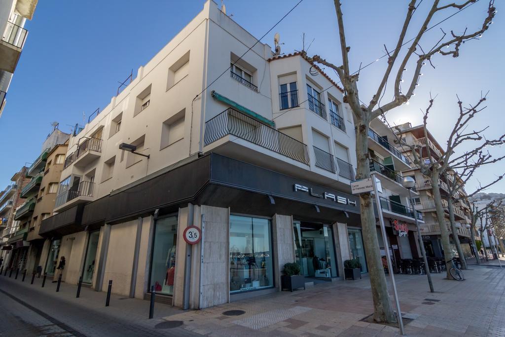 Agi Macia Centro Apartment Росес Екстериор снимка
